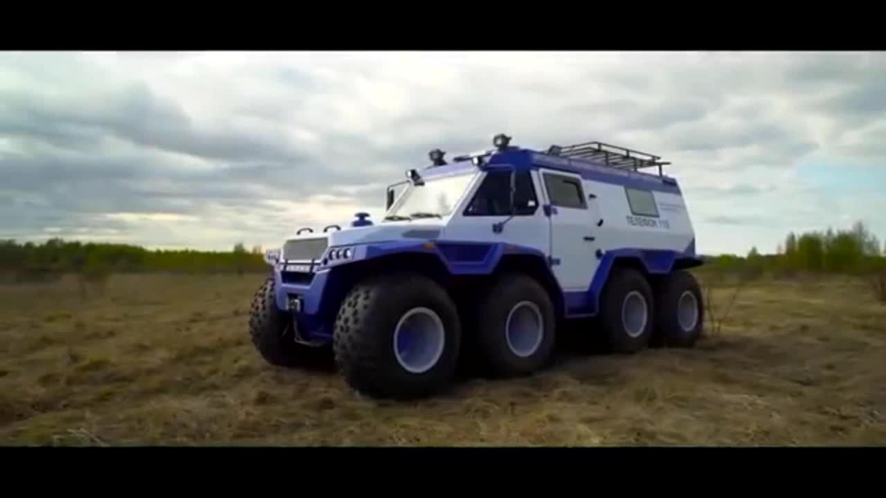 8轮8驱动力强悍俄罗斯shaman越野车