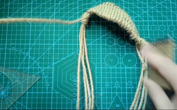 【麻绳编织品】投石索制作,听说聪明的人都会看简介_哔哩哔哩_bili