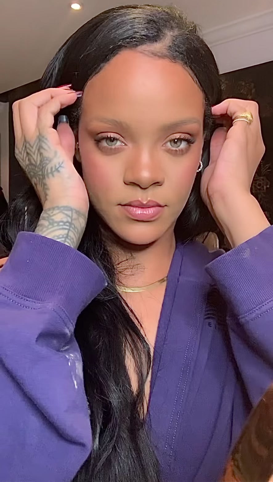 蕾哈娜的化妆教程