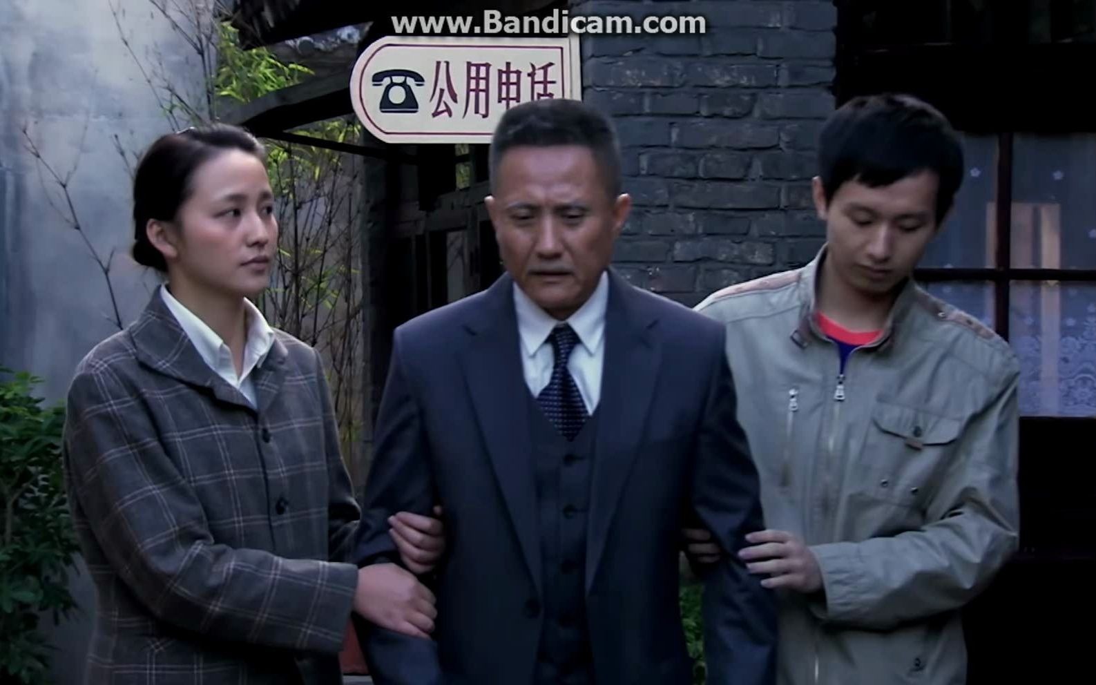 养母二十岁的方小远成毅饰青春岁月啊