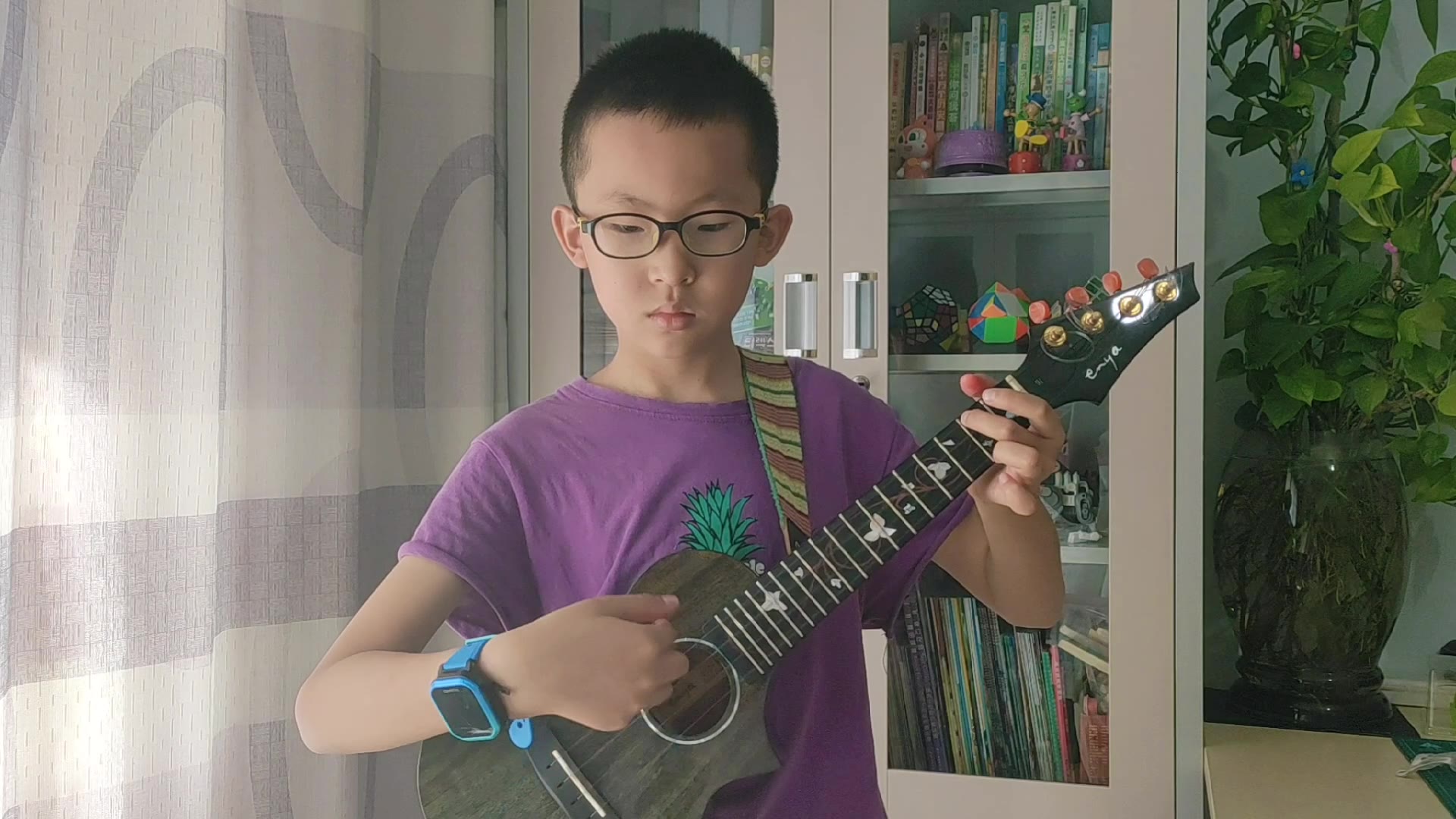 eump校园弹唱赛-杨峻熙-《桥边姑娘》_哔哩哔哩_bilibili