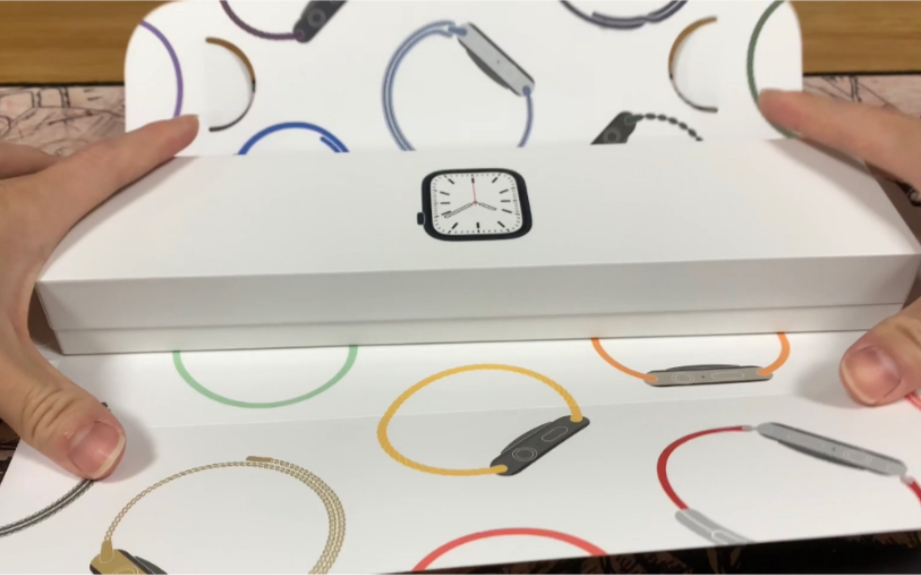 apple watch series7开箱 45mm午夜色铝金属表壳+石墨色米兰尼斯表带哔哩哔哩bilibili