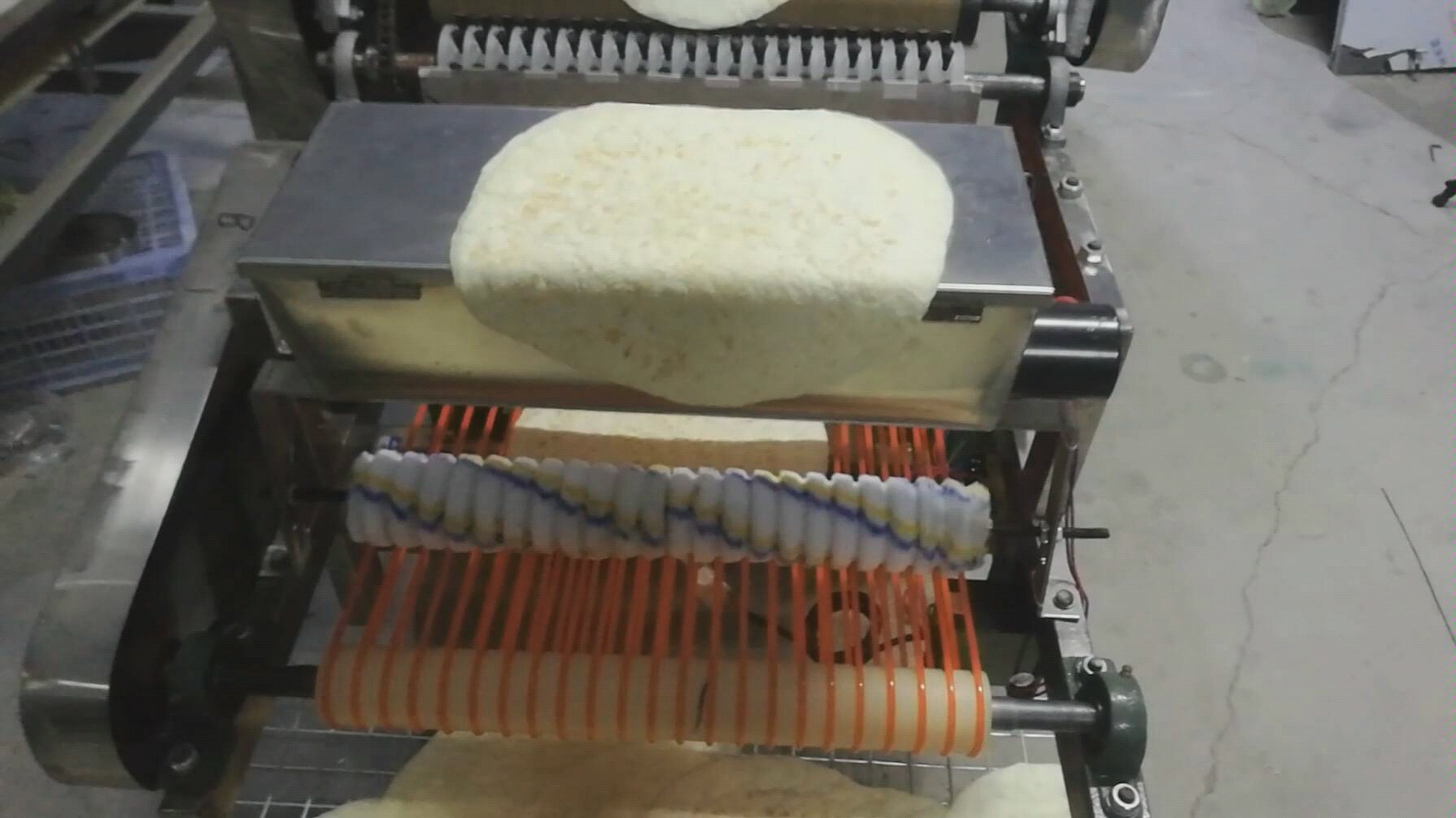 这款全自动单饼机你见过么?单饼机做单饼真好用