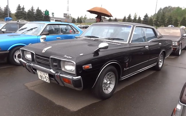 nissan cedric 330 展示