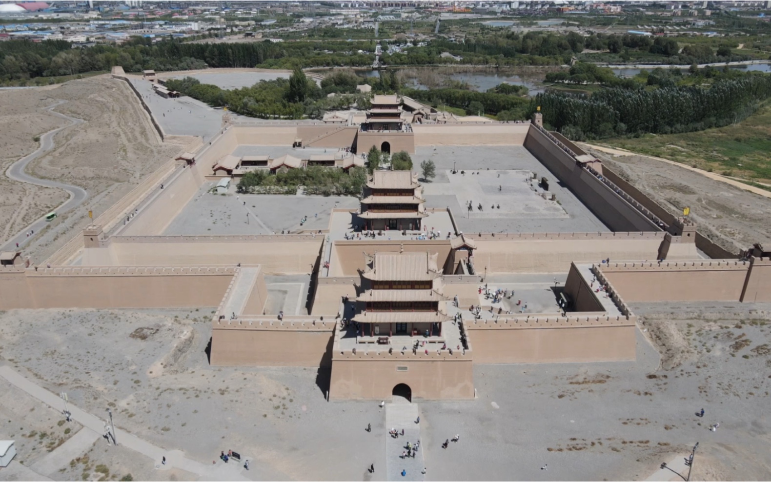 航拍天下第一雄关"嘉峪关"