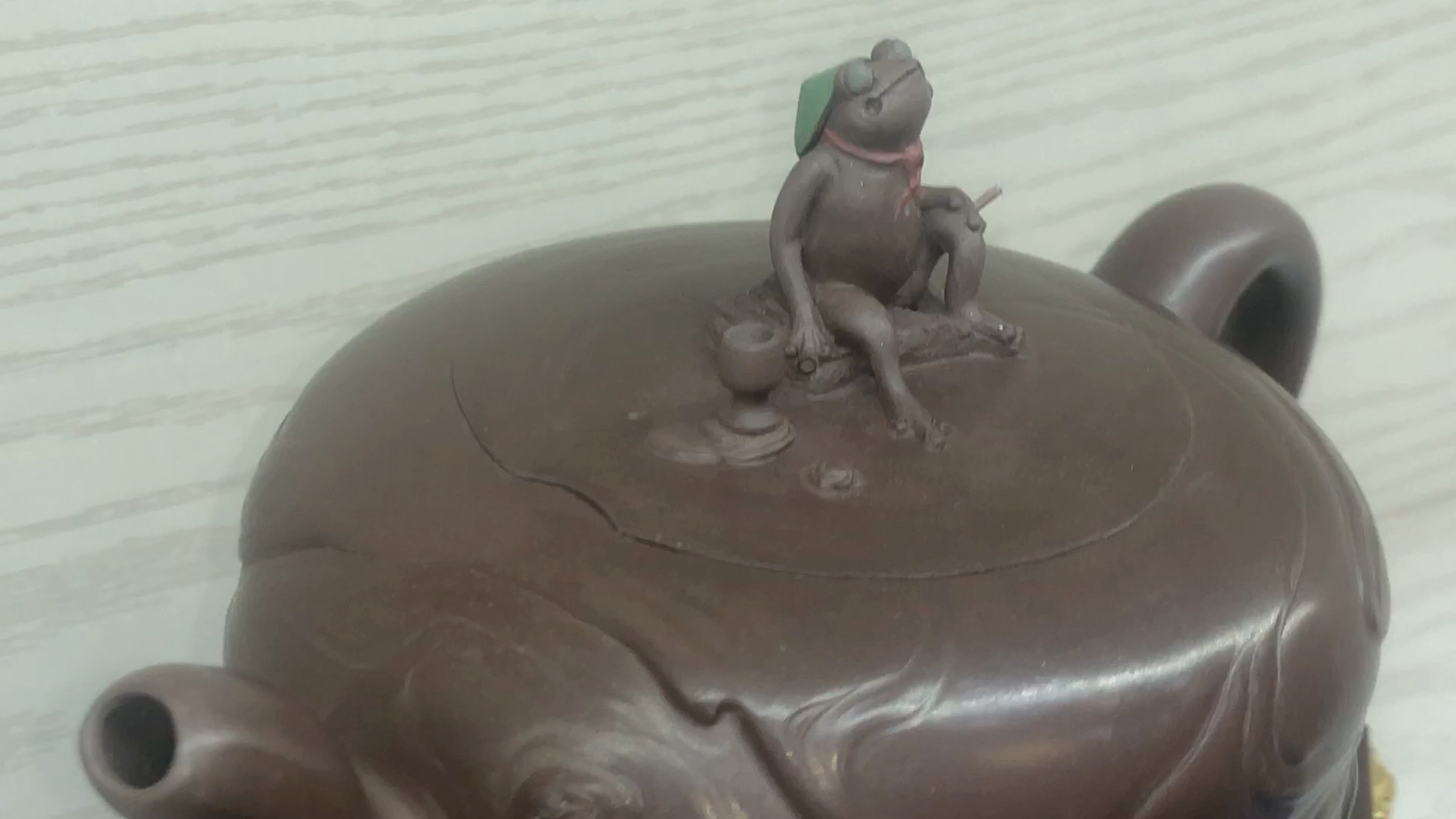 虽然我抽烟,带绿帽,但我是只好青蛙.