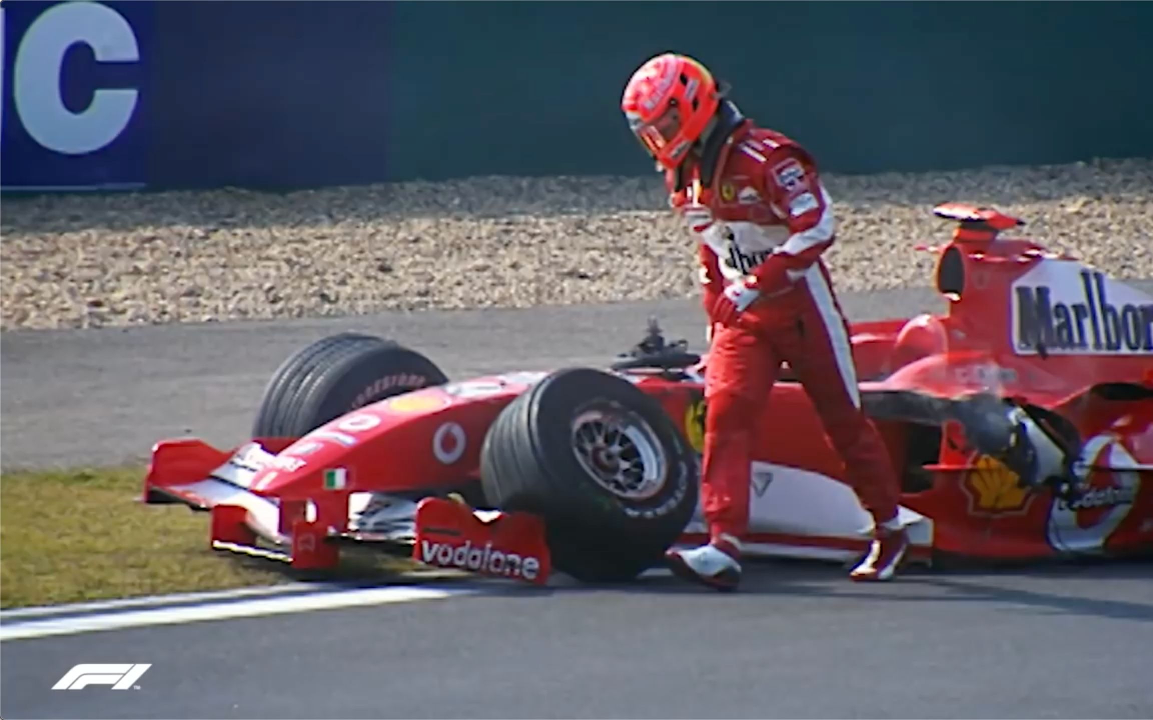 f1史上十大赛前震惊时刻 舒马赫中国站出场圈撞车