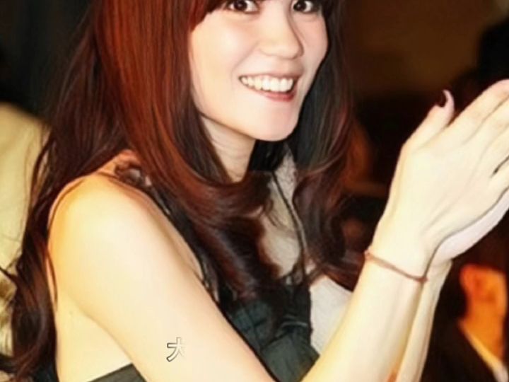 王菲 2006嫣然天使晚宴 #王菲曾经说过每一段感情都有真正爱过 #美错