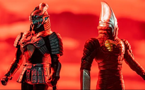 【youtube转载】布莱泽奥特曼 奥特怪兽系列 宇宙武士斩基尔软胶 把玩