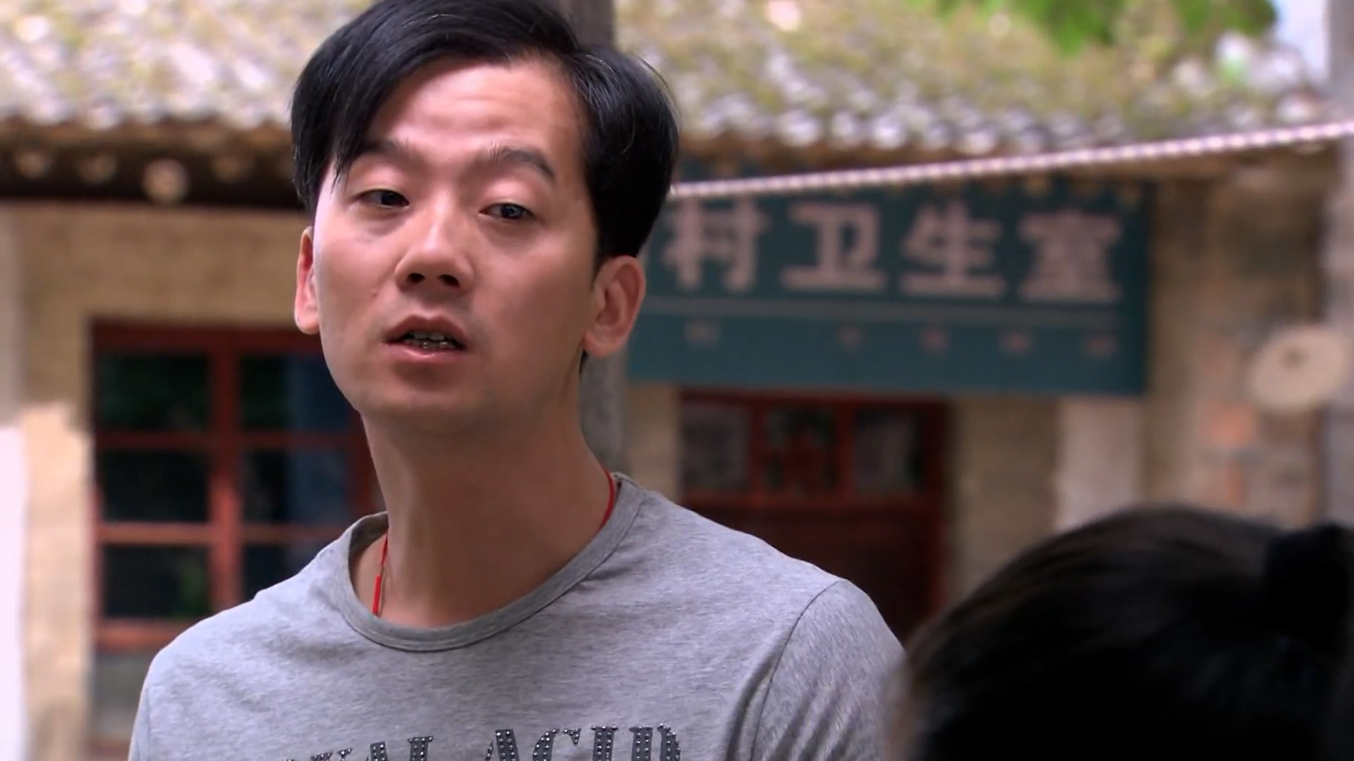 小伙好手段,三言两语就说服了女子,真是厉害