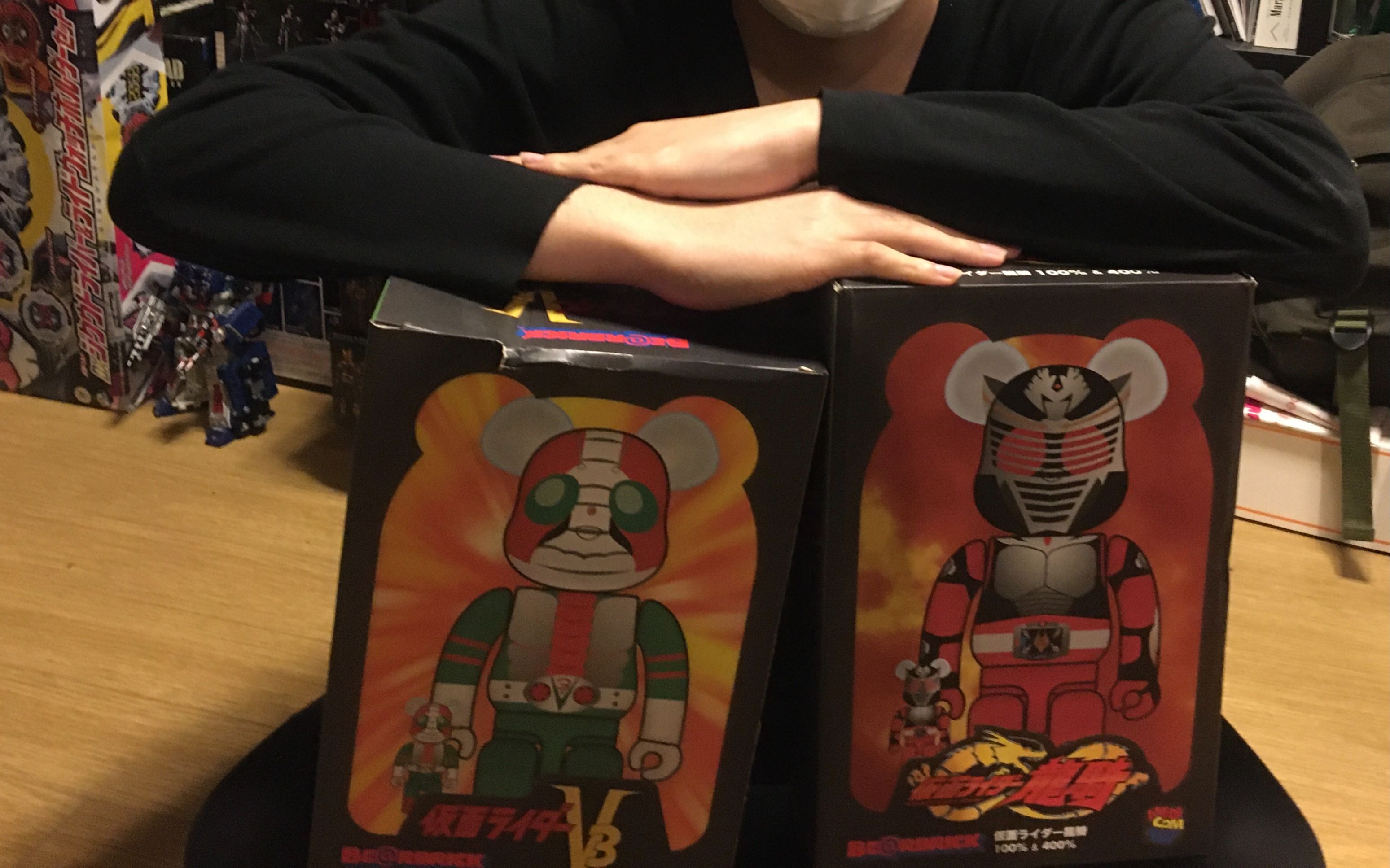 【无剪辑】潮玩扛把子,冷门假面骑士周边,bearbrick 第一弹