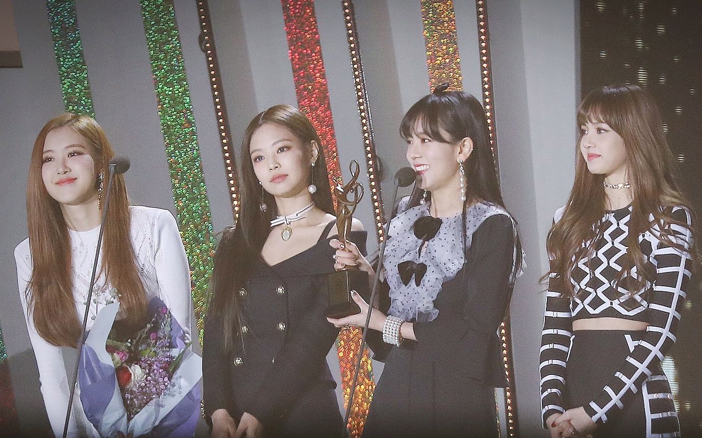 【blackpink】[中字]综艺团综blackpink diaries 更新到ep4