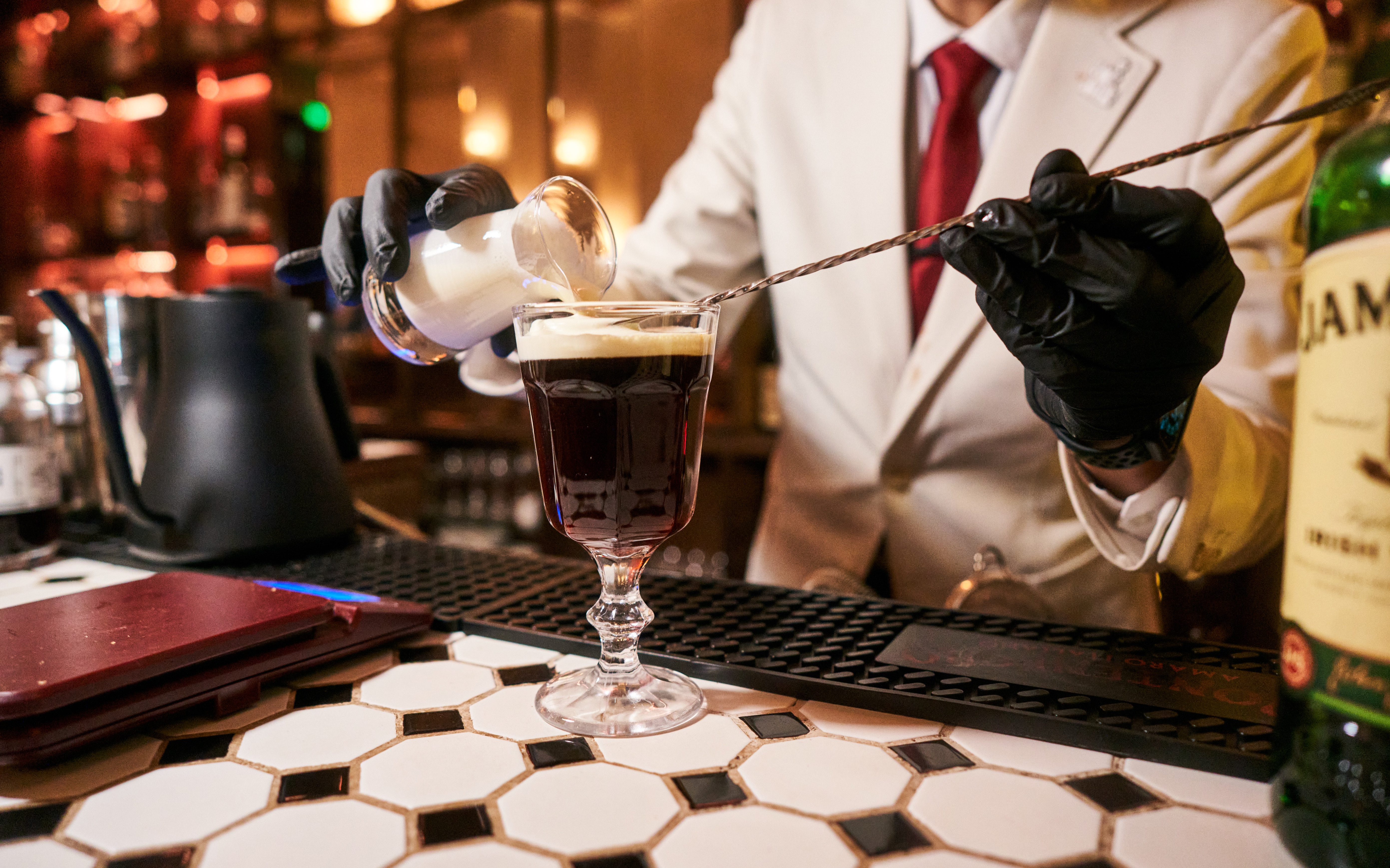 [图]鸡尾酒食谱：爱尔兰咖啡 Irish Coffee - Charlie's