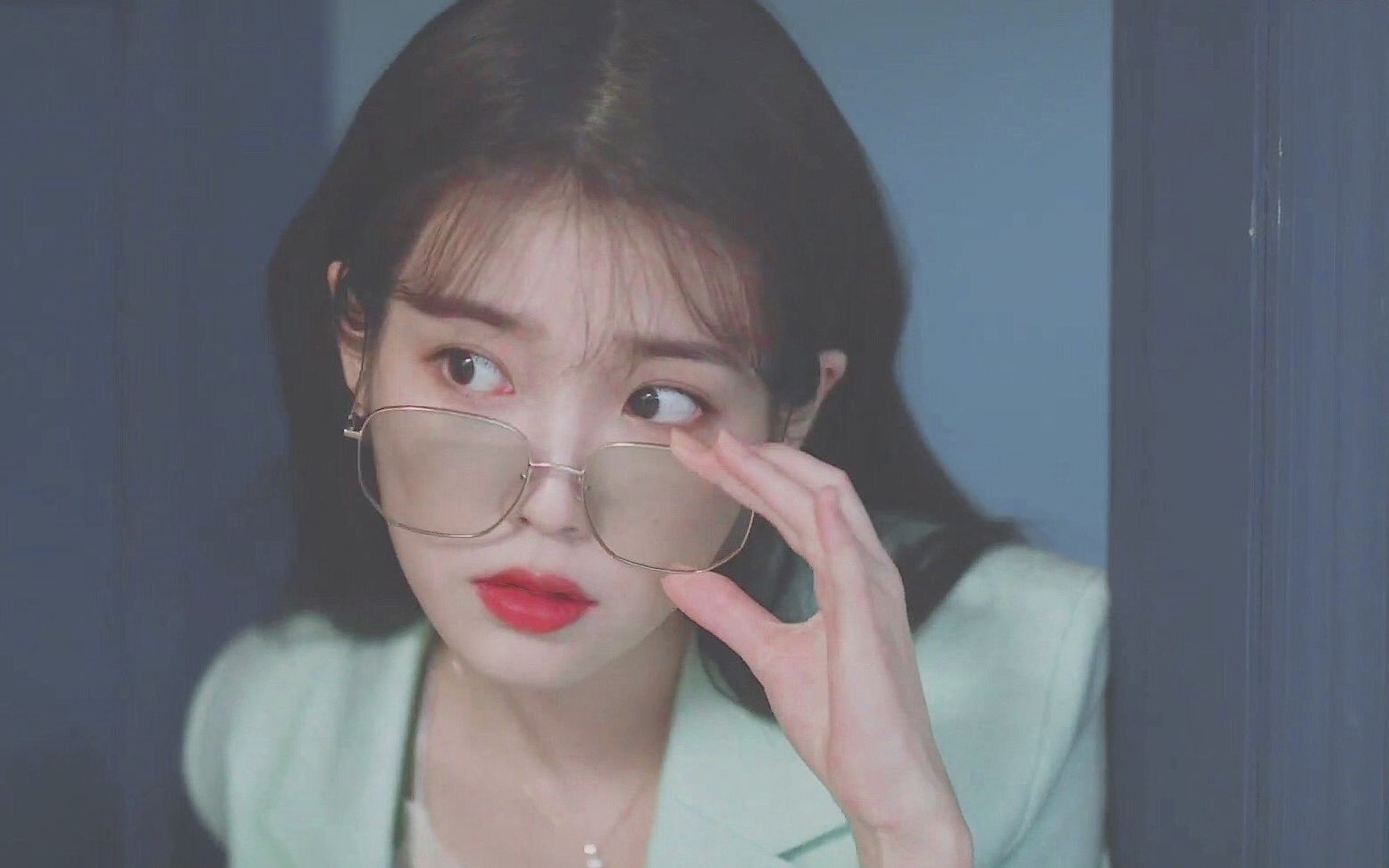 【iu】最新代言眼镜广告@200217 [vedi vero]_哔哩哔哩_bilibili