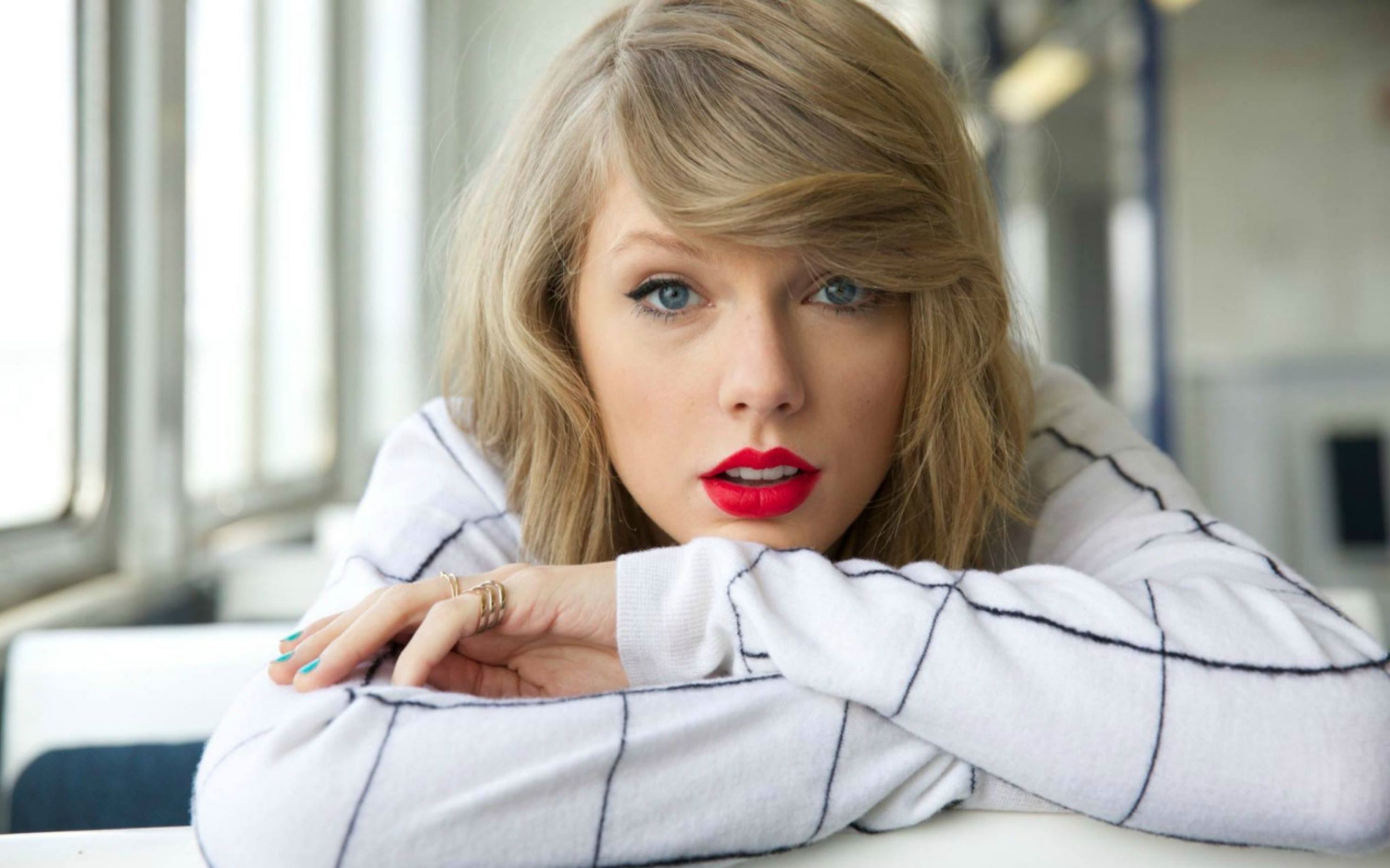 《red》霉霉red mv与钢铁侠混剪,最喜欢的两位放在一起会是怎么?