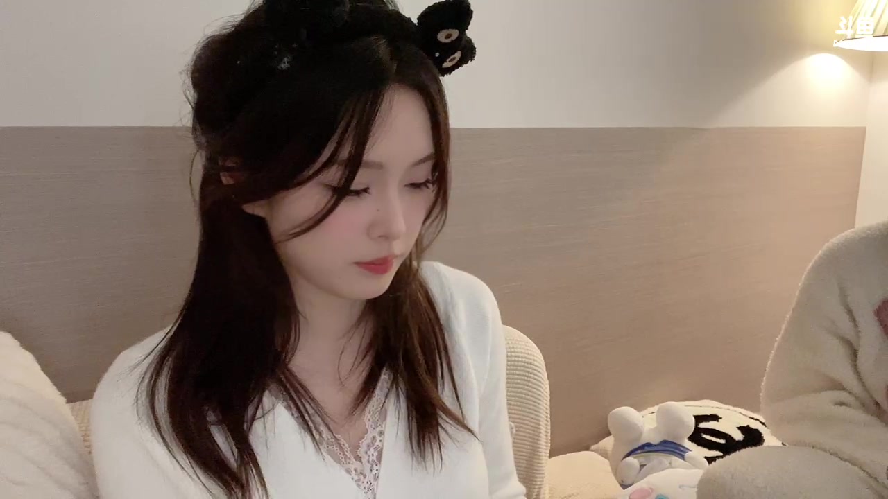 斗鱼-哎呀小白菜呀_2023-11-30-2344_12-01-0036_大白菜鸡毛菜空心菜