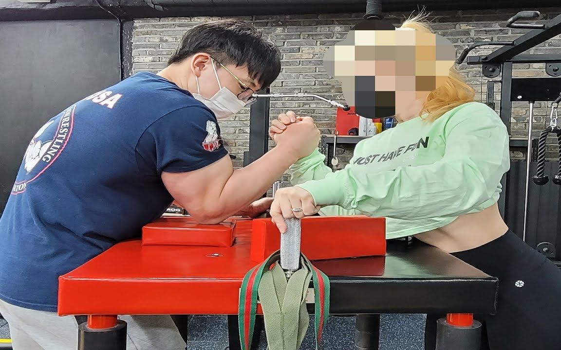 和女朋友掰手腕,居然输了?请听我解释!【洪智胜】