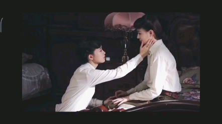 电视剧风声晓梦不知所措的手闭眼埋肩玉姐后脖颈抱抿嘴耸肩你品你细品