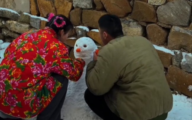 小时候的冬天 怎么能少了堆雪人打雪仗哔哩哔哩bilibili