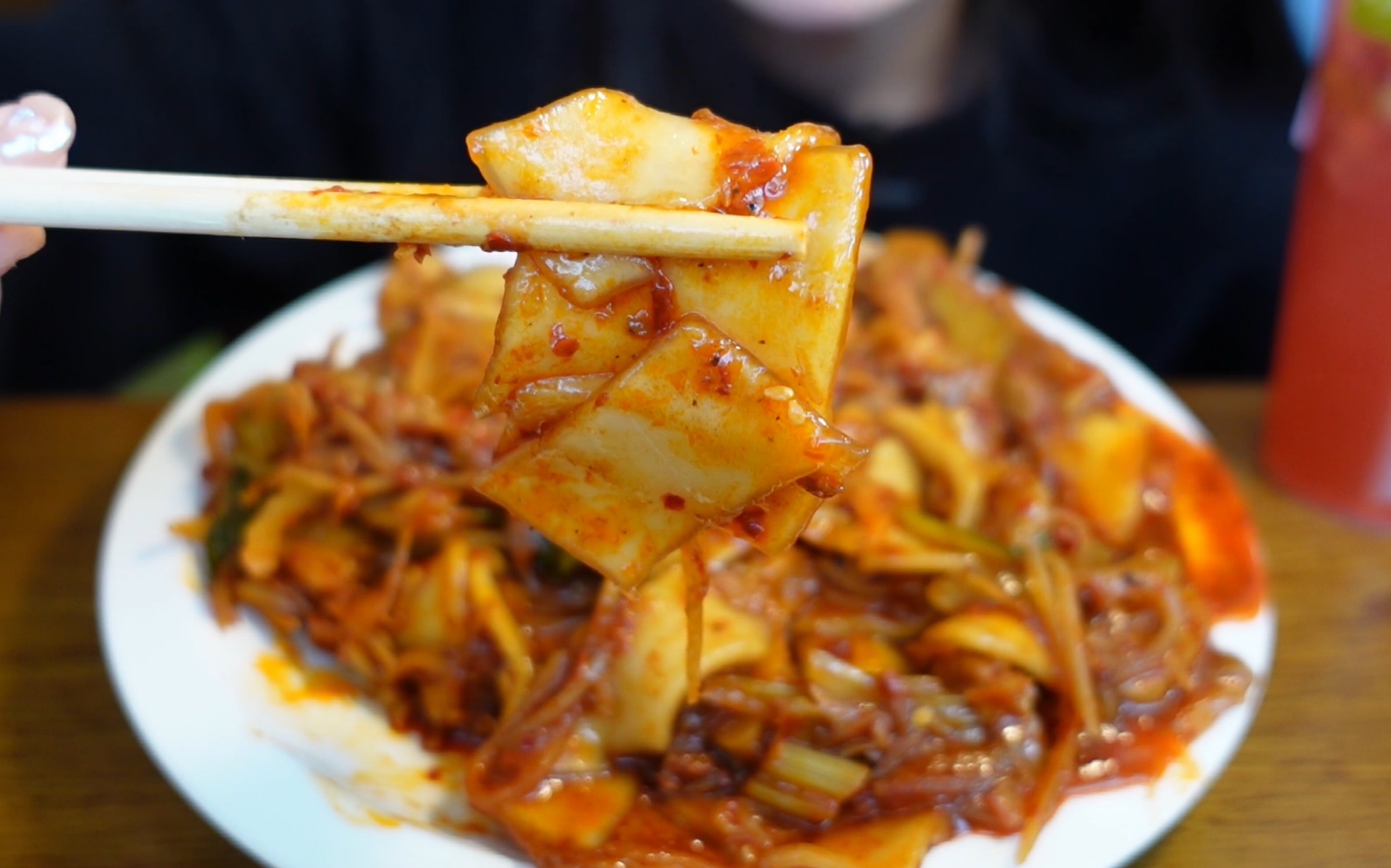 「吃飯時間」新疆超宽粉 加馕 加土豆丝