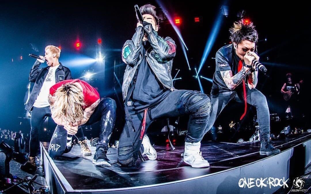 [图]ONE OK ROCK「sky fall」at Tokyo Dome