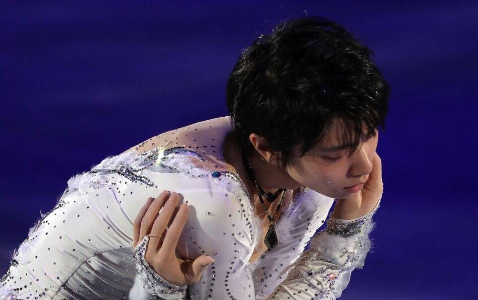 羽生结弦24岁生日快乐2018ogex星降之夜俯拍视角转自og官博
