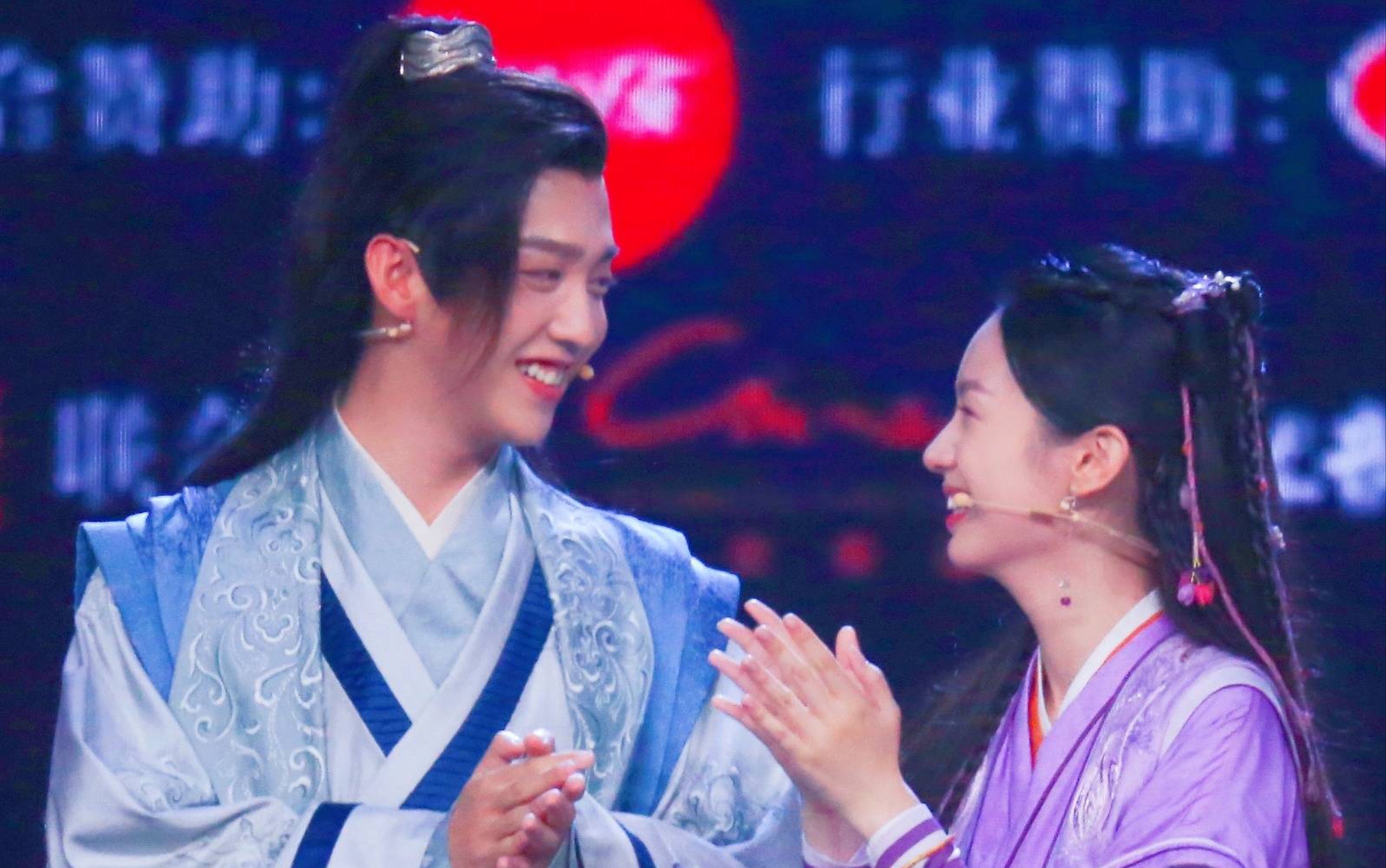 周也马闻远女婿你的眼神是骗不了人的眼里都快滴出蜜来了你是眼神漏勺