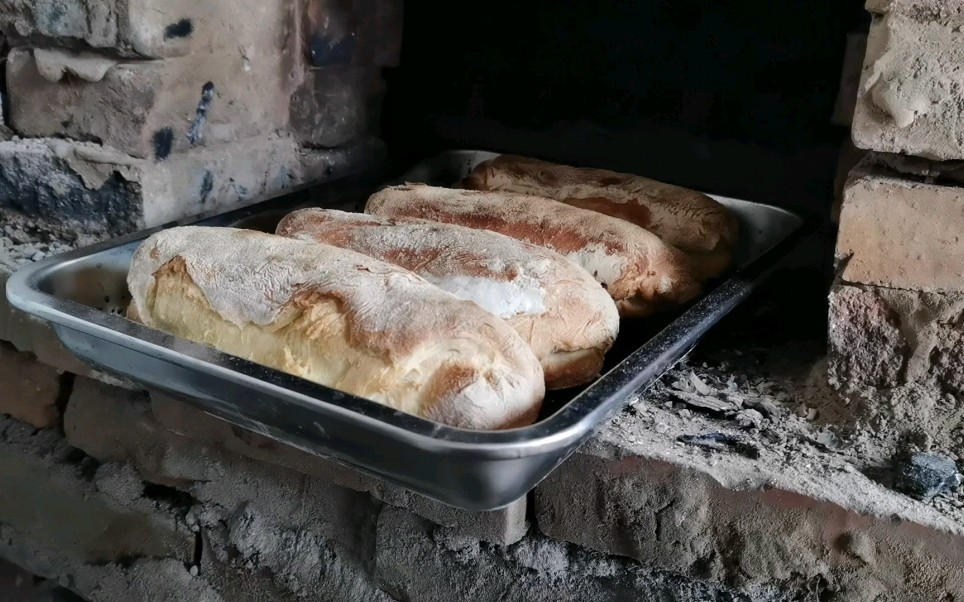 农村面包窑,太有挑战性了,第二次烤面包又失败了