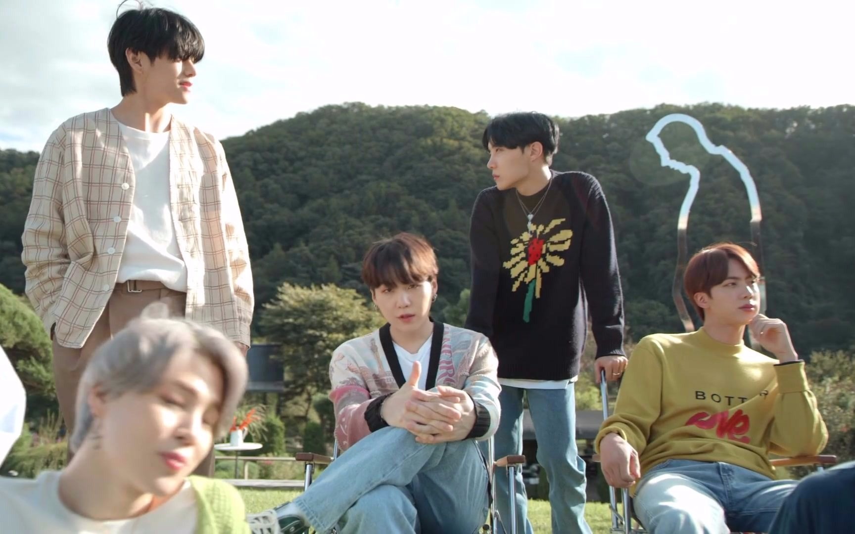 bts防弹少年团lifegoesonofficialmvintheforest