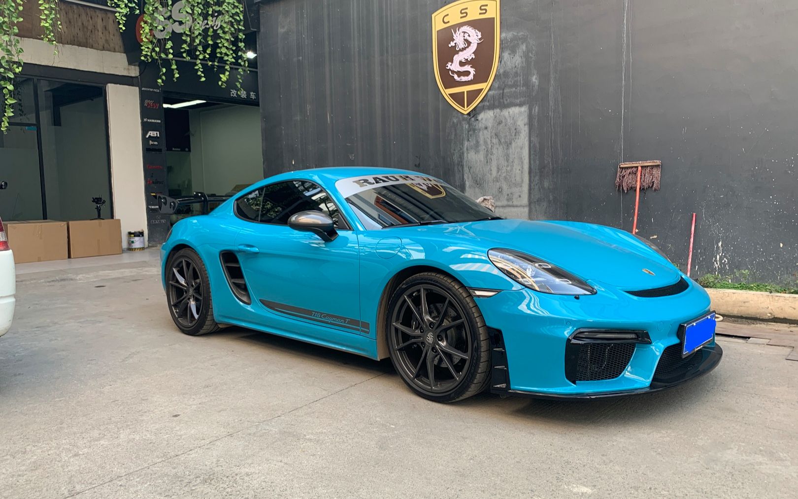 保时捷718卡曼改装gt4前杠碳纤维尾翼,升级外观包围套件_哔哩哔哩