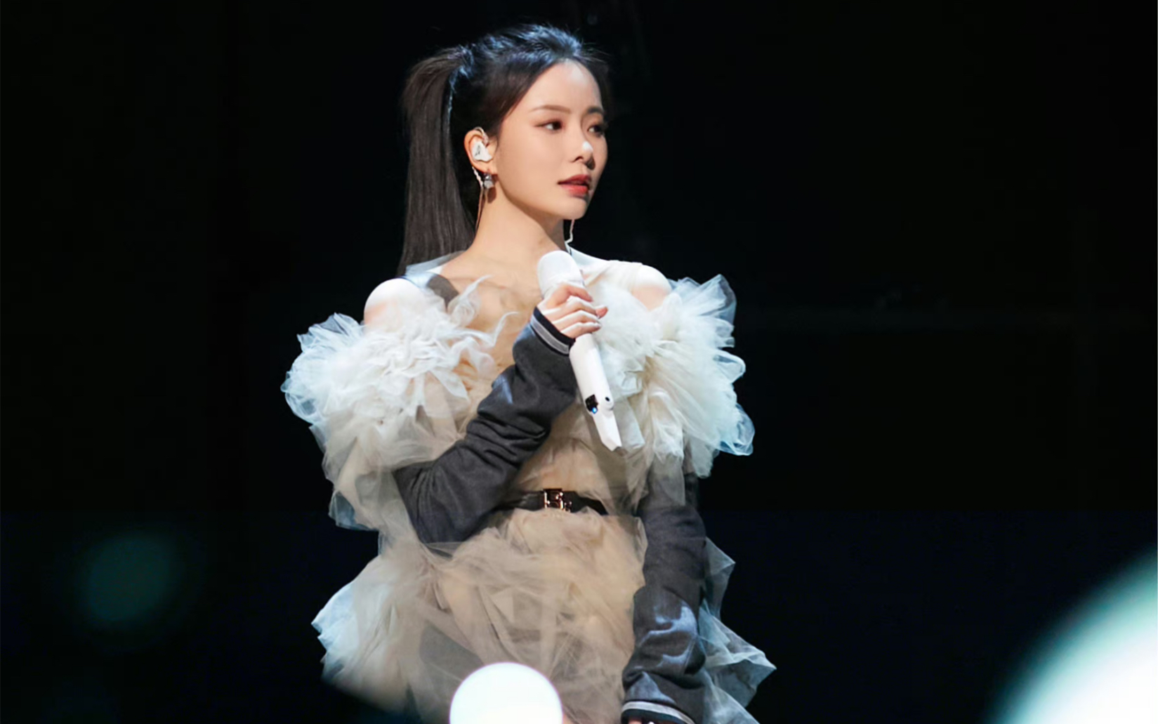 [陈卓璇]现场未修音版《知足》,修音师把声音修弱了