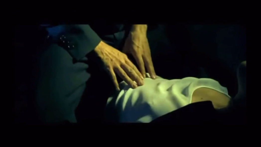 妹子被勒死 疯狂挣扎