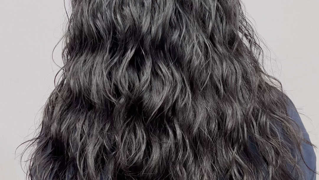 在别处烫的头发不满意,来我们店从新烫的,一个星期烫了两次#慵懒法式