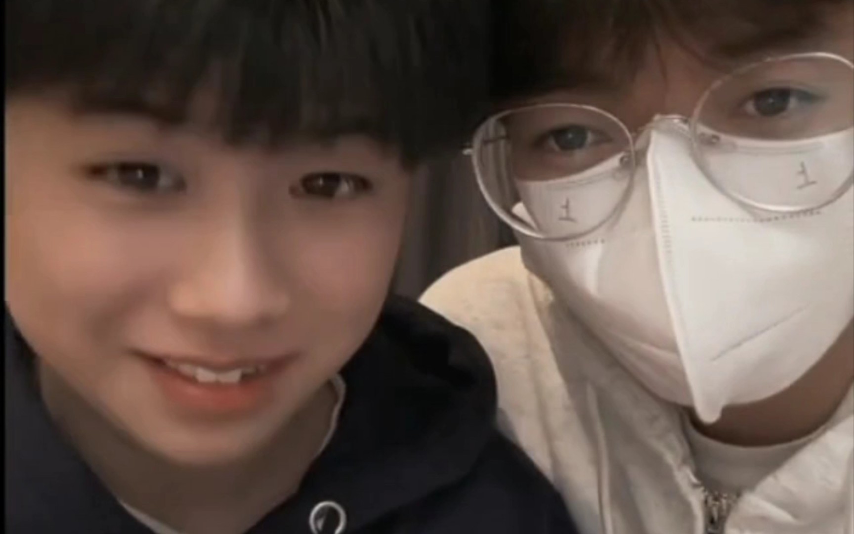 《#小北和火乐》俩个"小学生"互相伤害.