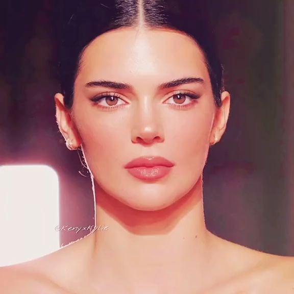 #kendall肯豆 #kendall #kendalljenner,神仙打架啦!哔哩哔哩bilibili