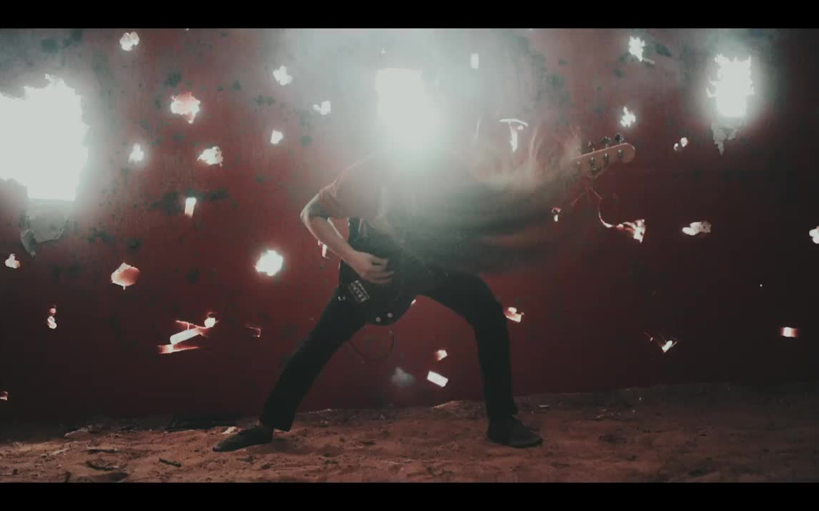 [图]Phinehas - Burning Bright -Official Music Video-