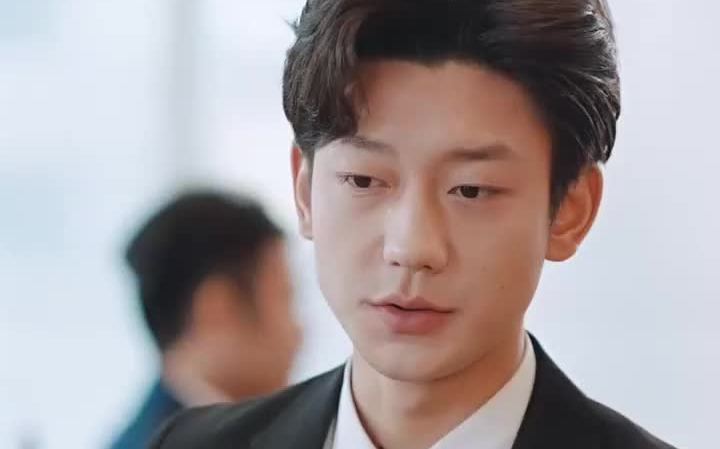 隐秘爱人(90集)鹿单东