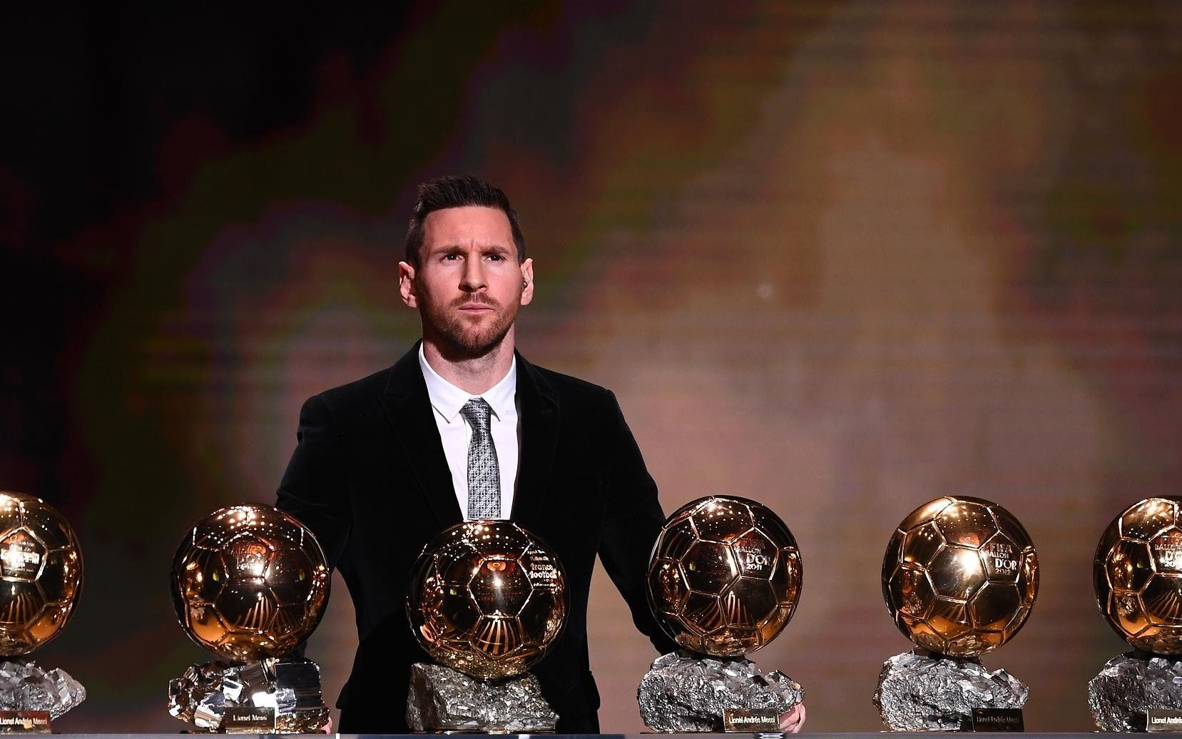 【完整中字】梅西领取第六座金球奖全过程:球王加冕,前无古人