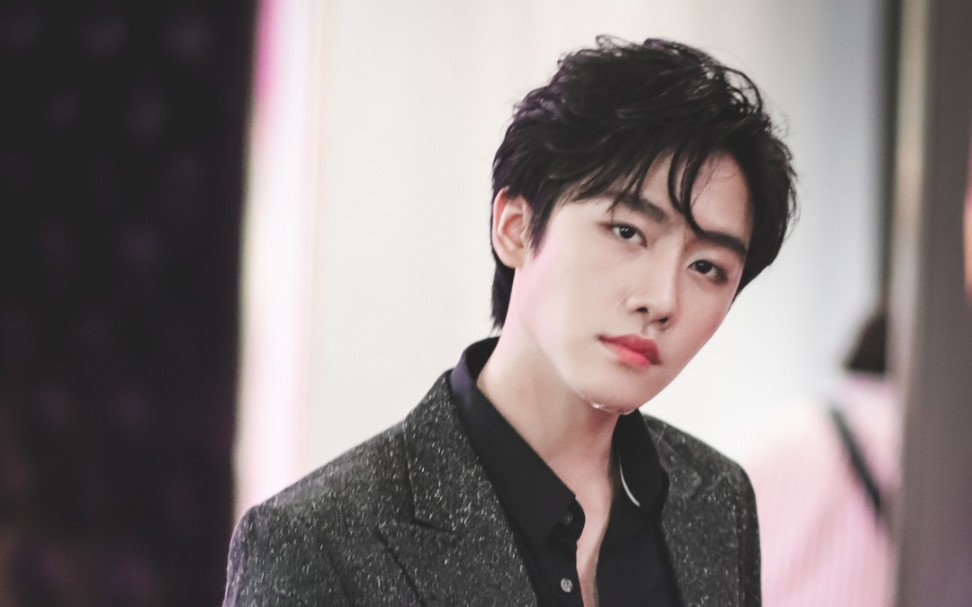 [陈瑞书/marksiwat]西装和造型太戳我了