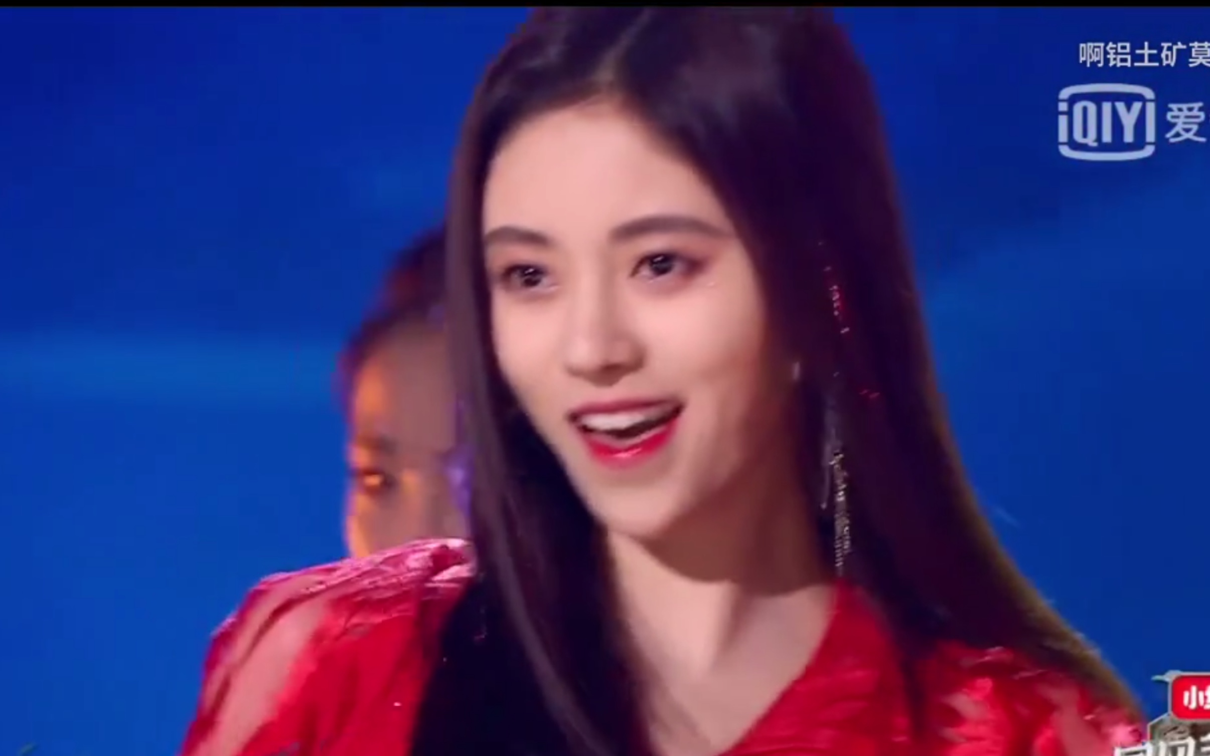 鞠婧祎性感红衣唱跳红昭愿怎么能这么美呢心动