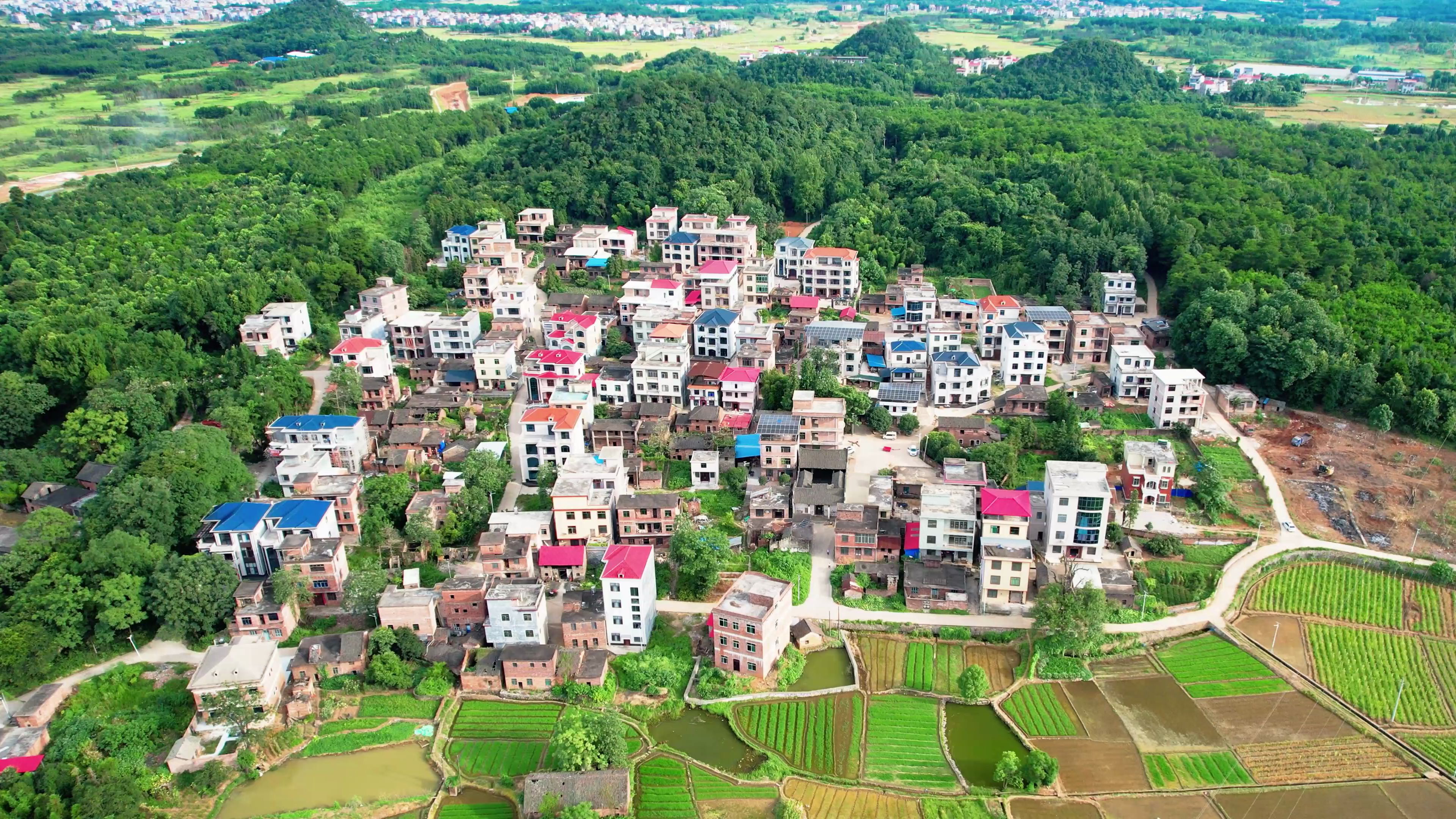 湖南蓝山县新圩镇上坪山李家村航拍