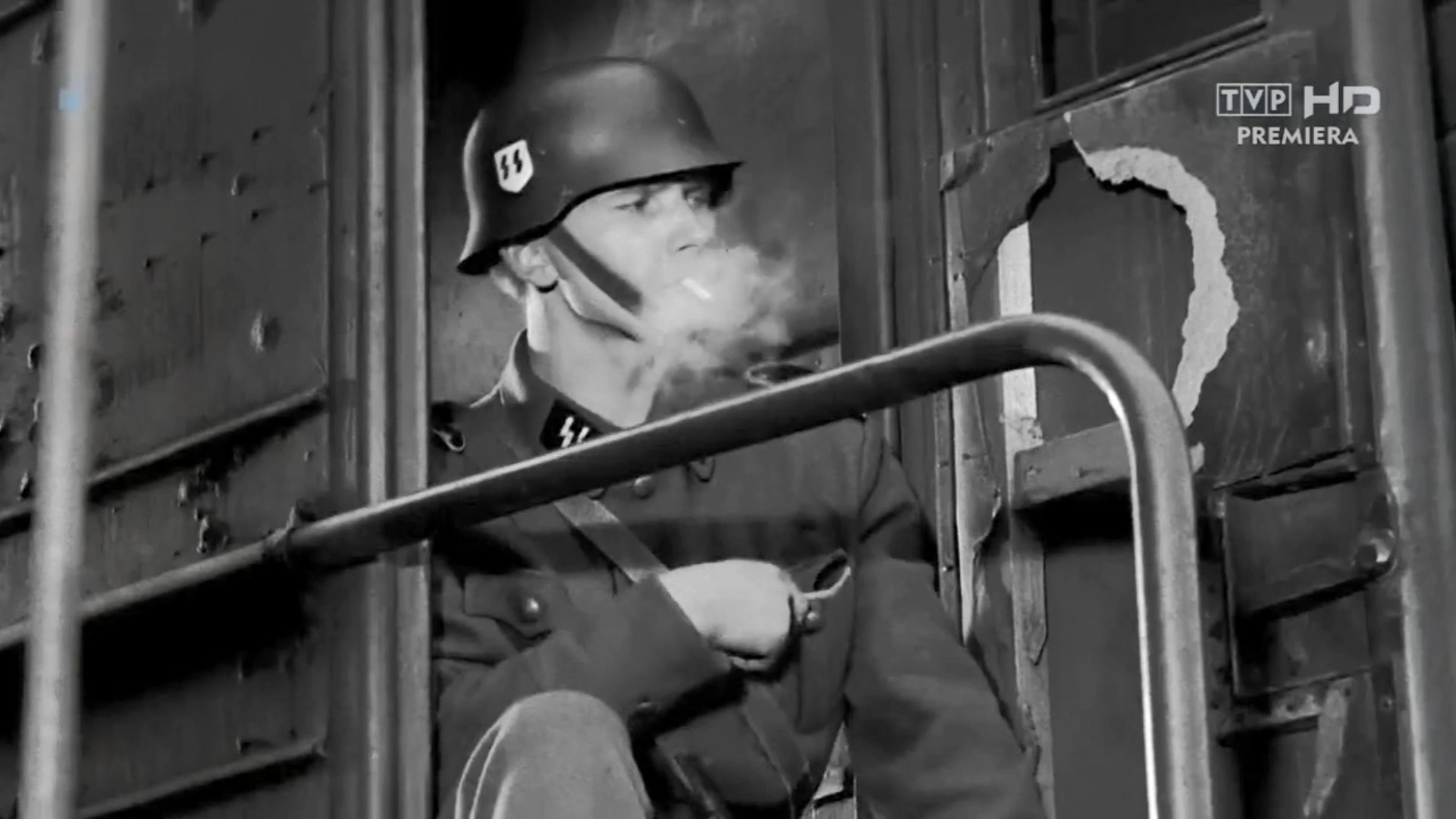 不明真相的抽烟德军