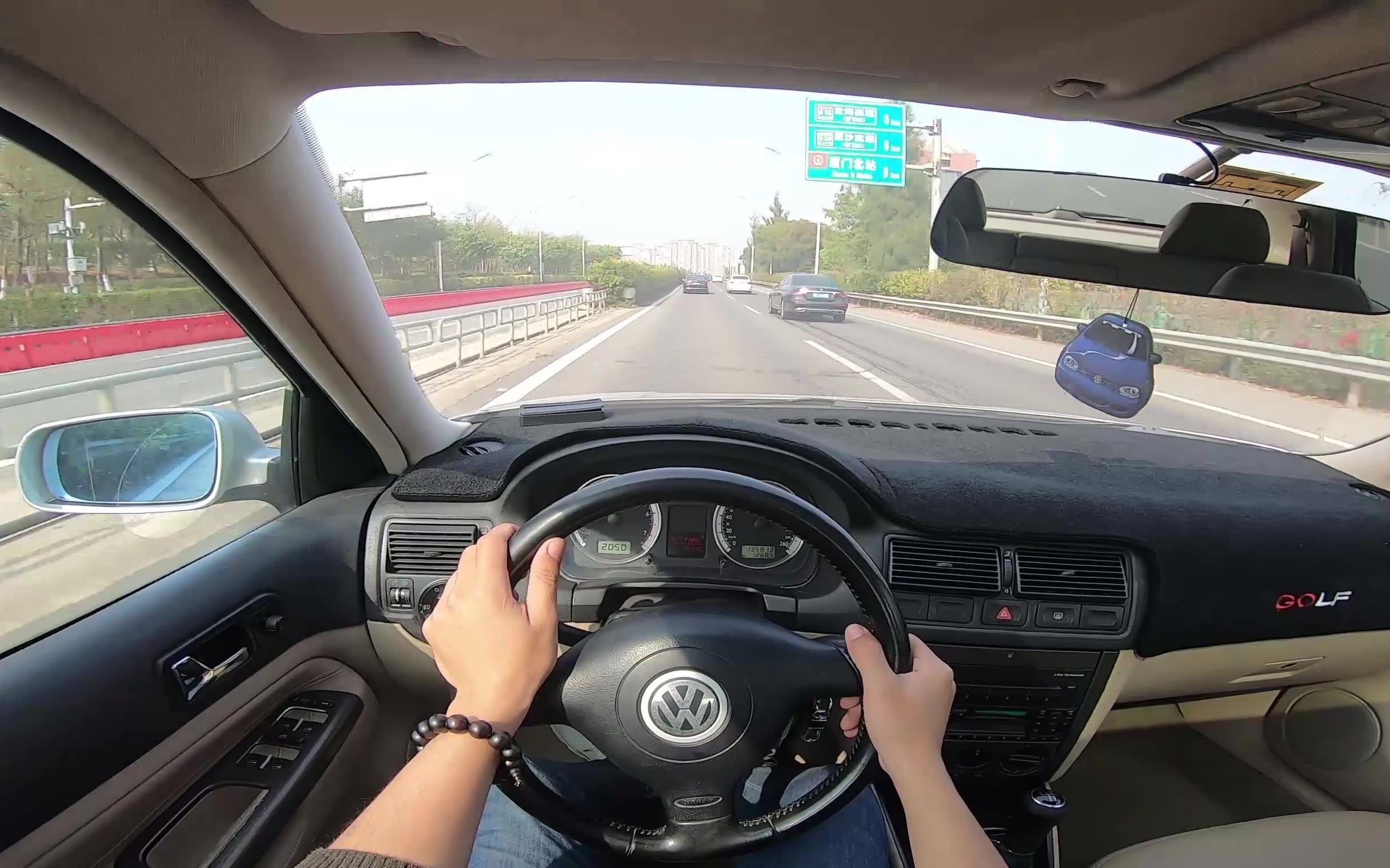 大众高尔夫mk4主驾第一视角(原声)_哔哩哔哩_bilibili