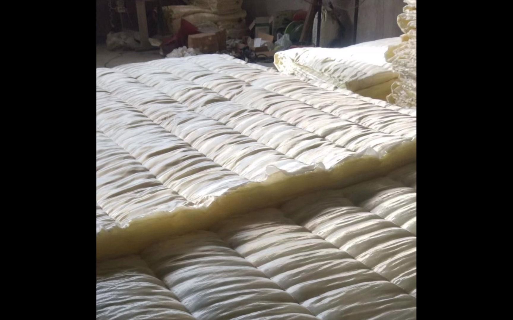 玻璃丝布岩棉保温被,建筑用阻燃保温被,加厚岩棉被