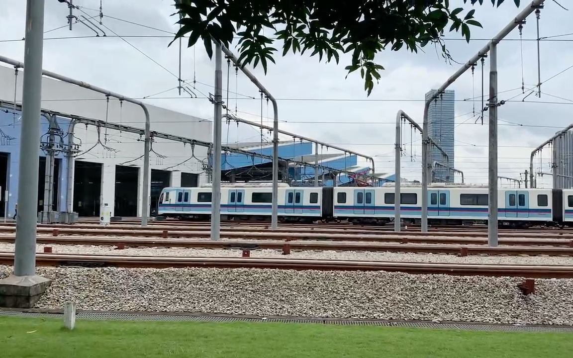 广州地铁5号线鱼珠车辆段入库_哔哩哔哩_bilibili