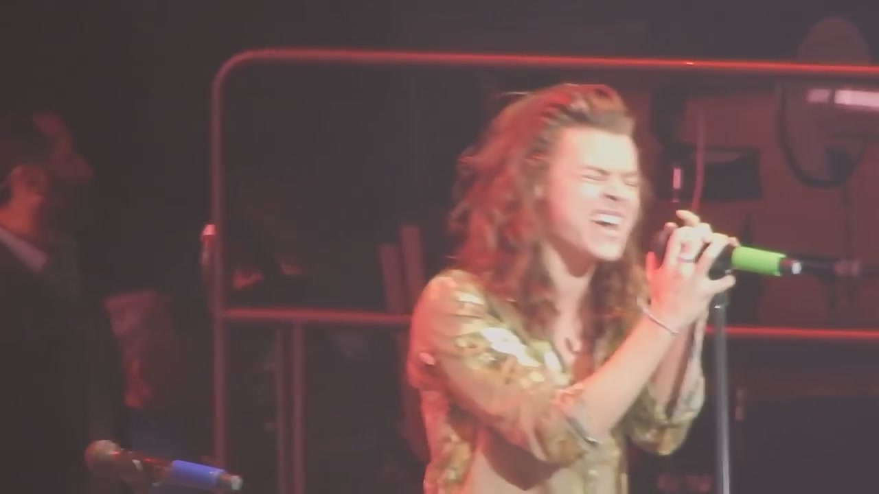 [图]【One Direction】LIVE@Triple Ho Show 2015