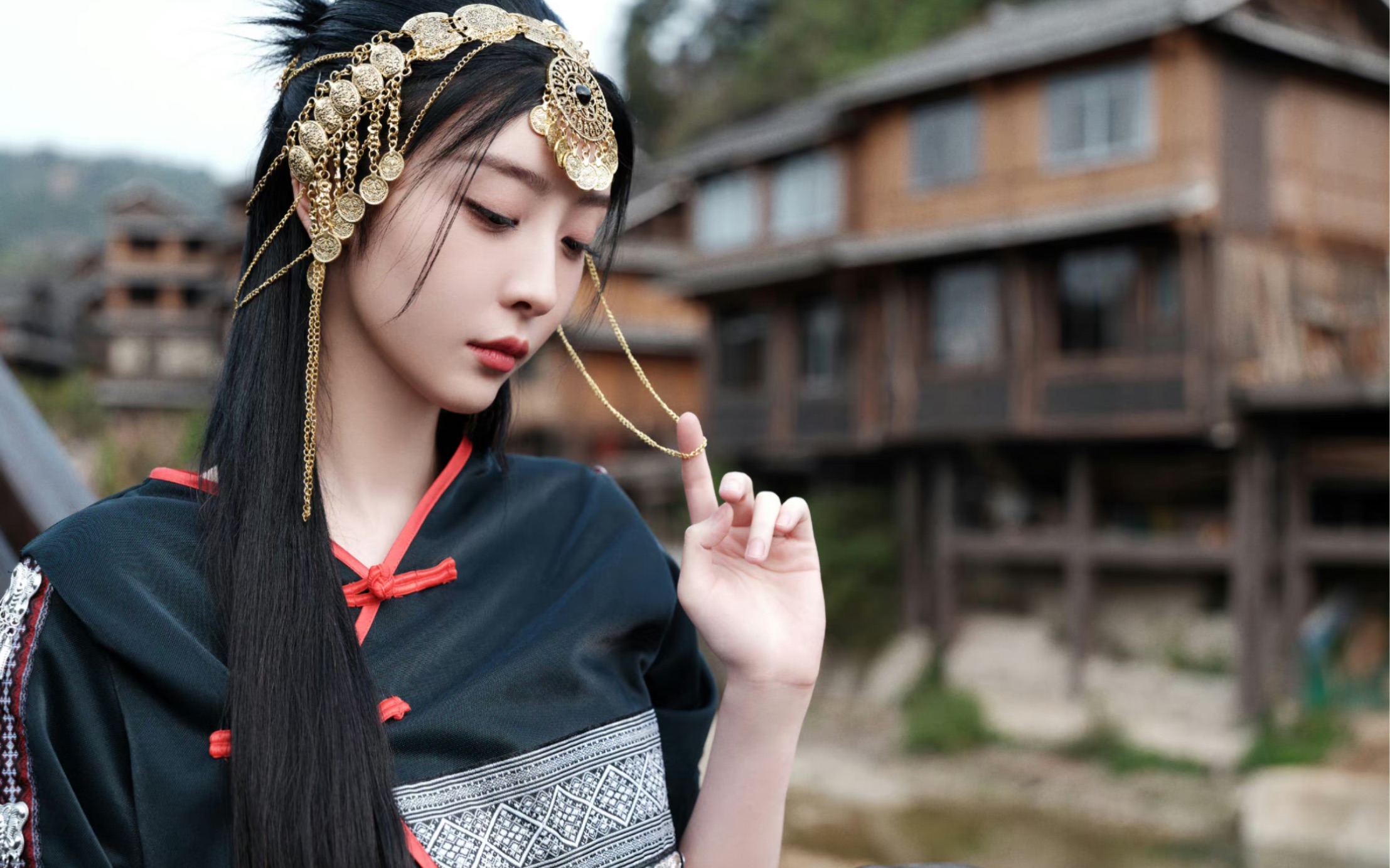 【赵小棠】古寨少女写真拍摄花絮 绝美的棠