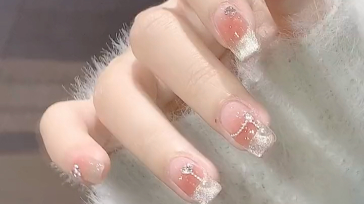 裸色系美甲造型推荐#超好看的美甲#仙女必备#美甲款式推荐#高级感美甲