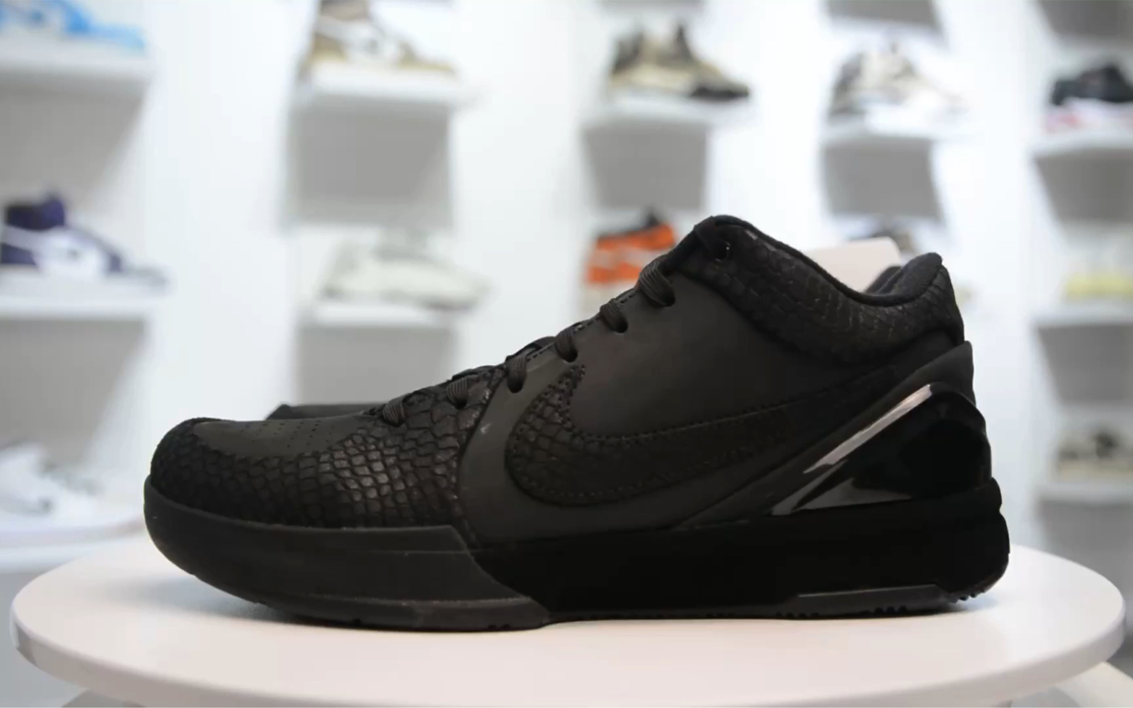 【权威实拍】nike kobe 4 protro "black mamba" 黑曼巴 篮球鞋 黑色