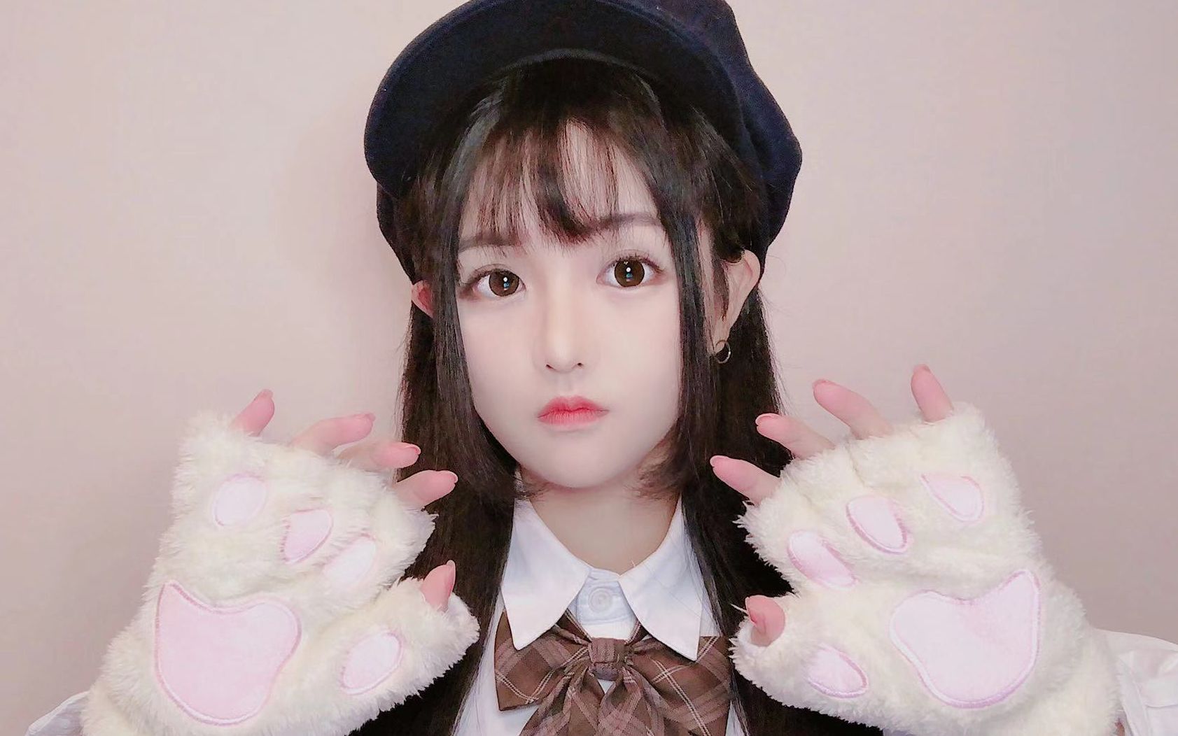 凉子同学助眠吃小玩具